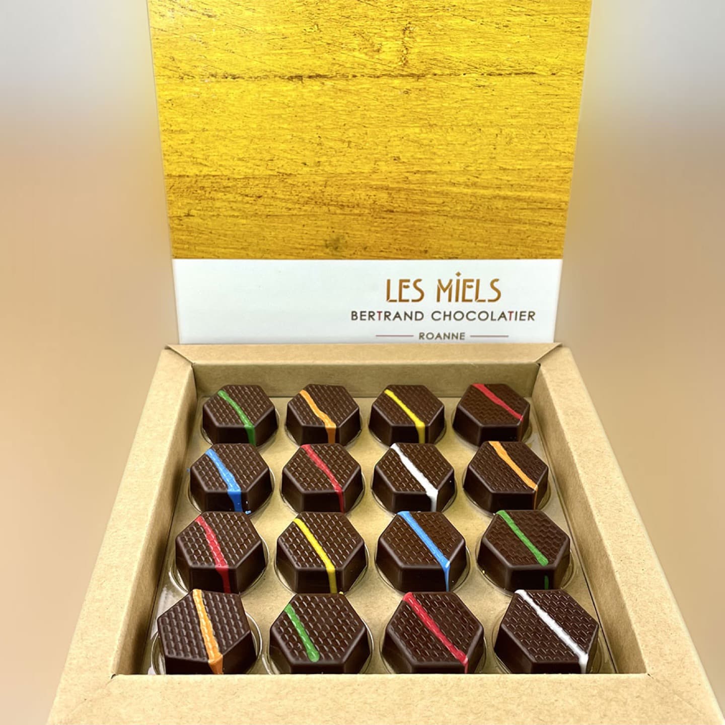 Assortiment Ganache Chocolat Noir & Miel 145g - 16 pièces