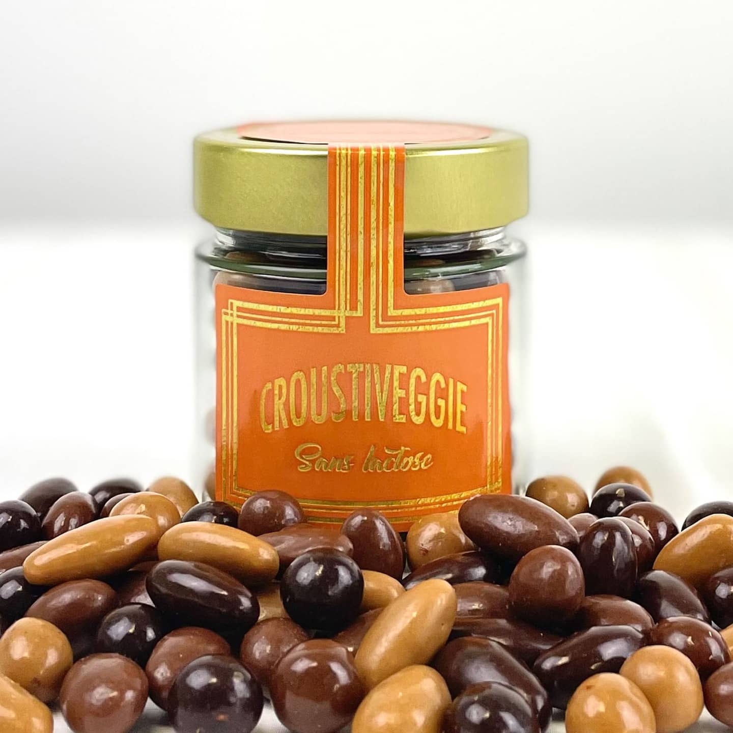 Amandes et Noisettes enrobées Chocolat Noir et Lait, et Caramel 145g Croustiveggie