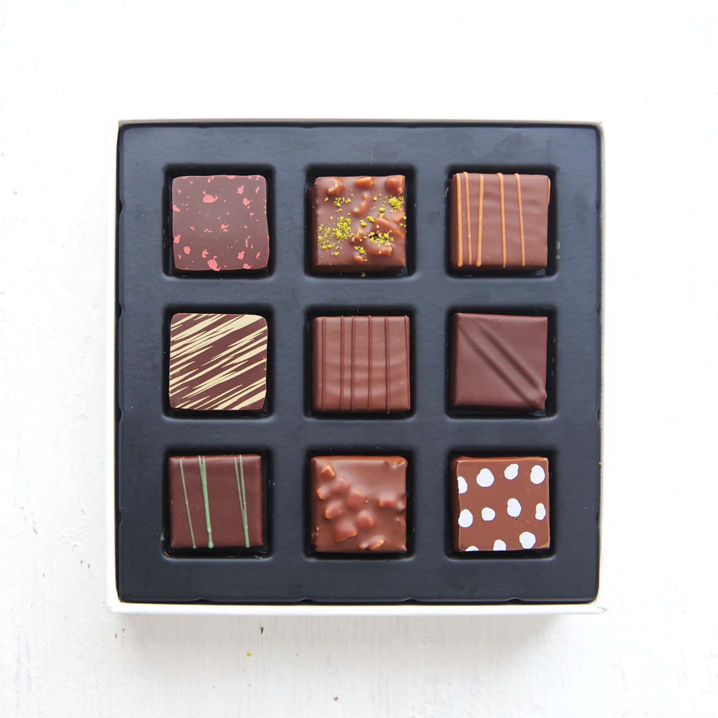 Assortiment Chocolats Noir et Lait 45g - 9 pièces Collector