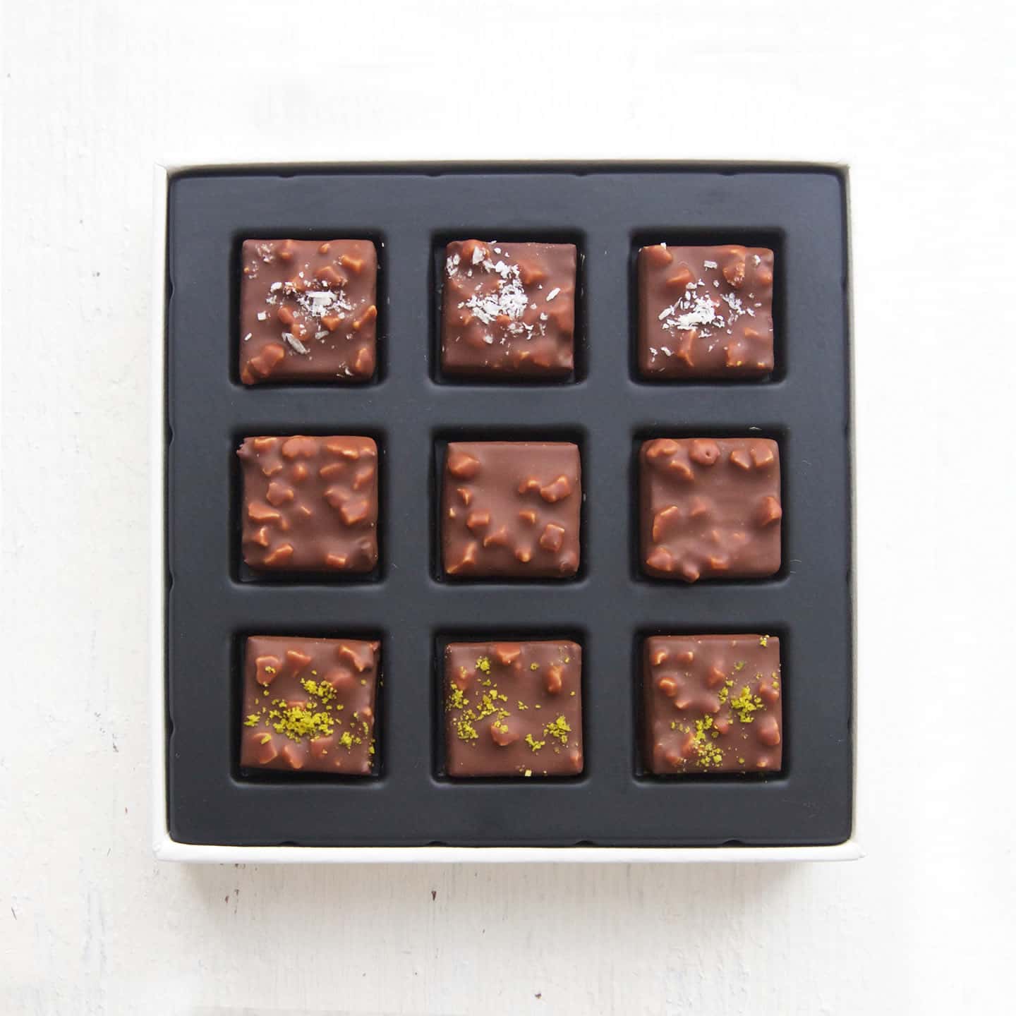 Pralinés Chocolat Lait Coco Noisette Pistache 45g - 9 pièces