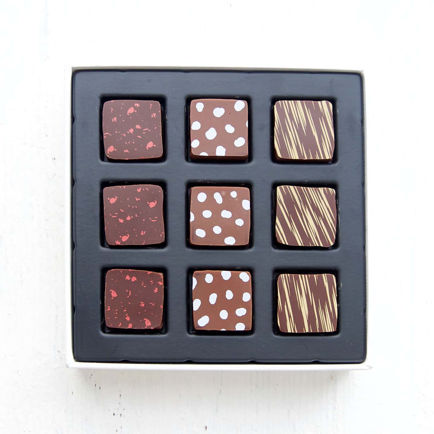 Assortiments Chocolats Ganaches Noir et Lait 50g - 9 pièces