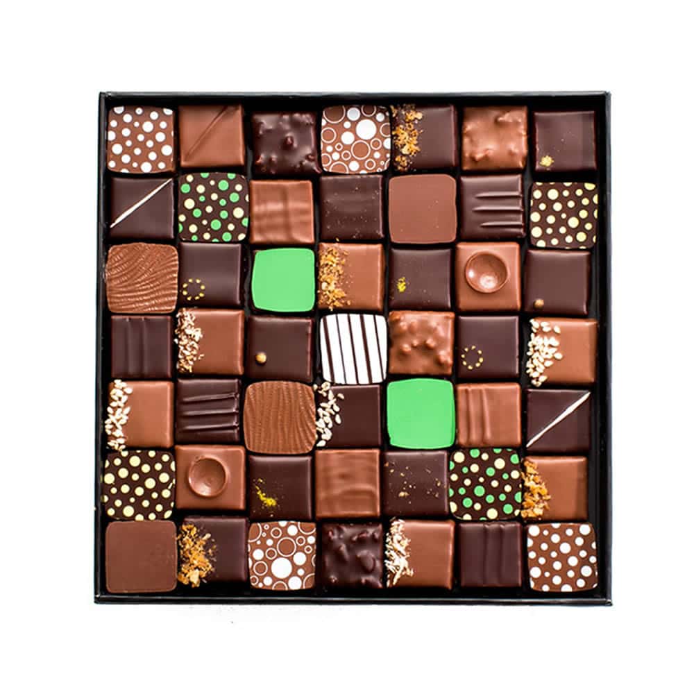 Assortiment Chocolats Noir et Lait 245g - 49 pièces