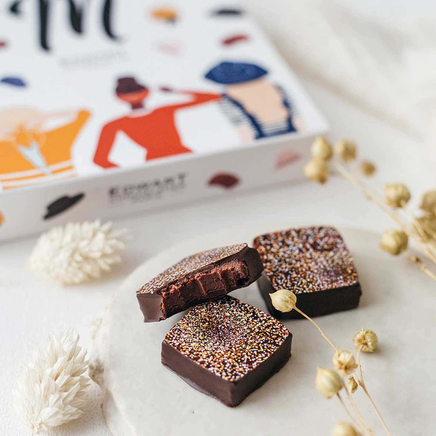 Assortiment Chocolats Noir et Lait Fête des Mères 80g Coffret