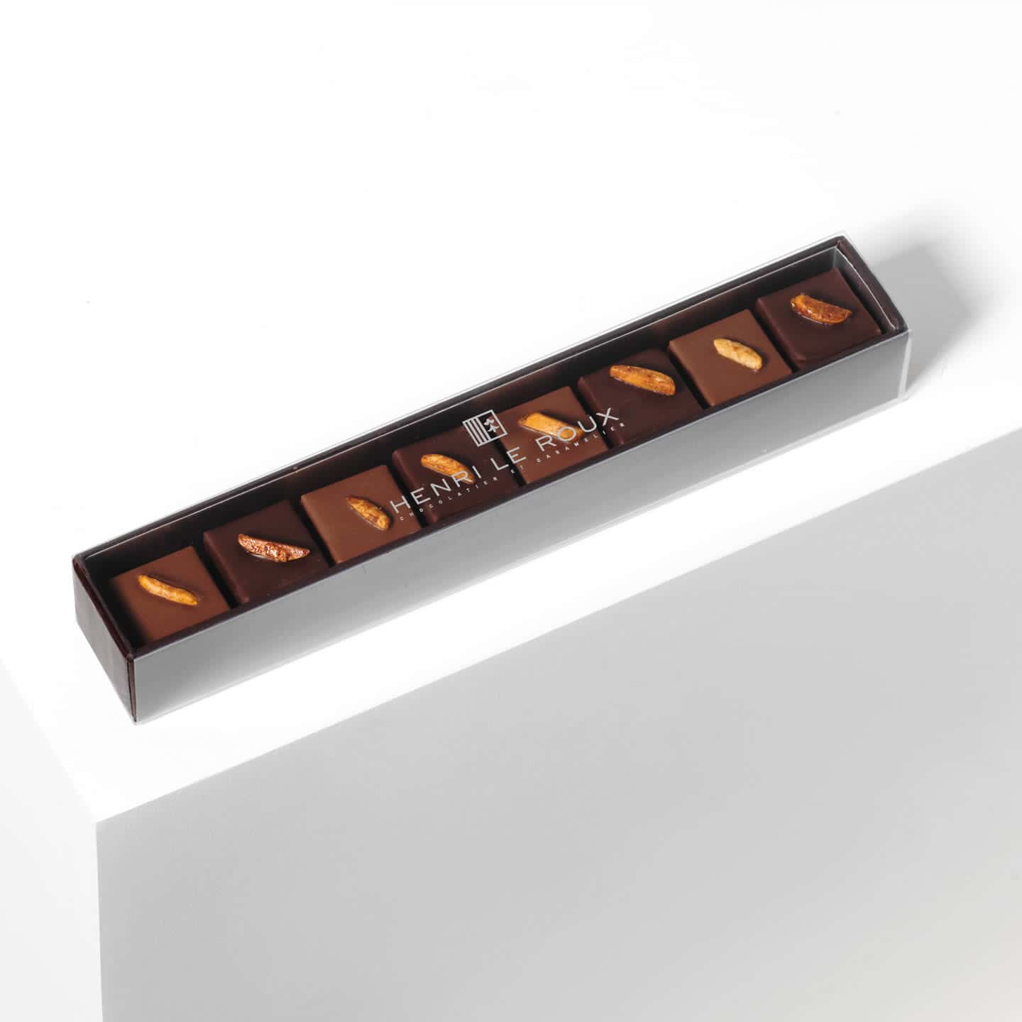 Pralinés Chocolat Noir et Lait Noisettes Amandes 110g