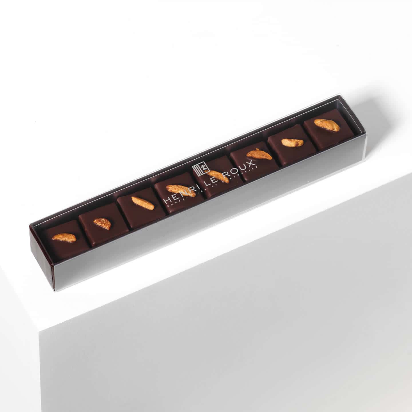 Pralinés Chocolat Noir Noisettes Amandes 110g