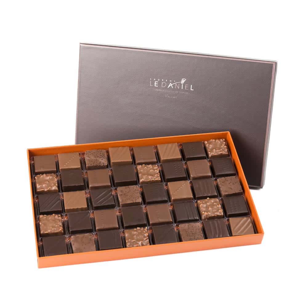Assortiment Chocolats Pralinés Noir et Lait 400g - 40 pièces