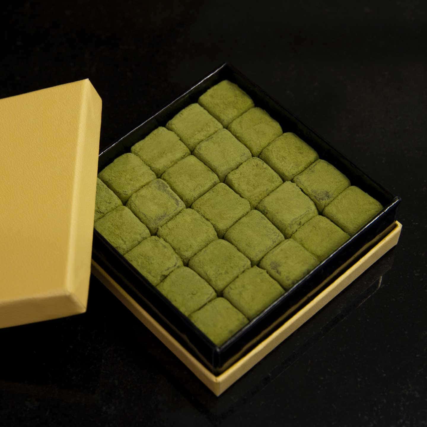 Truffes Chocolat Noir Matcha 95g - 25 pièces Pavé