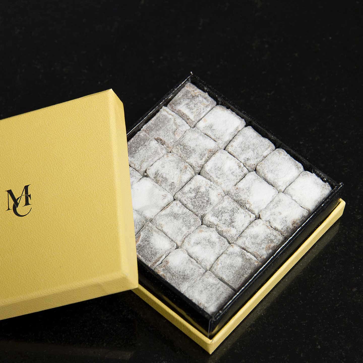 Truffes Chocolat Noir Praliné 95g - 25 pièces Pavé