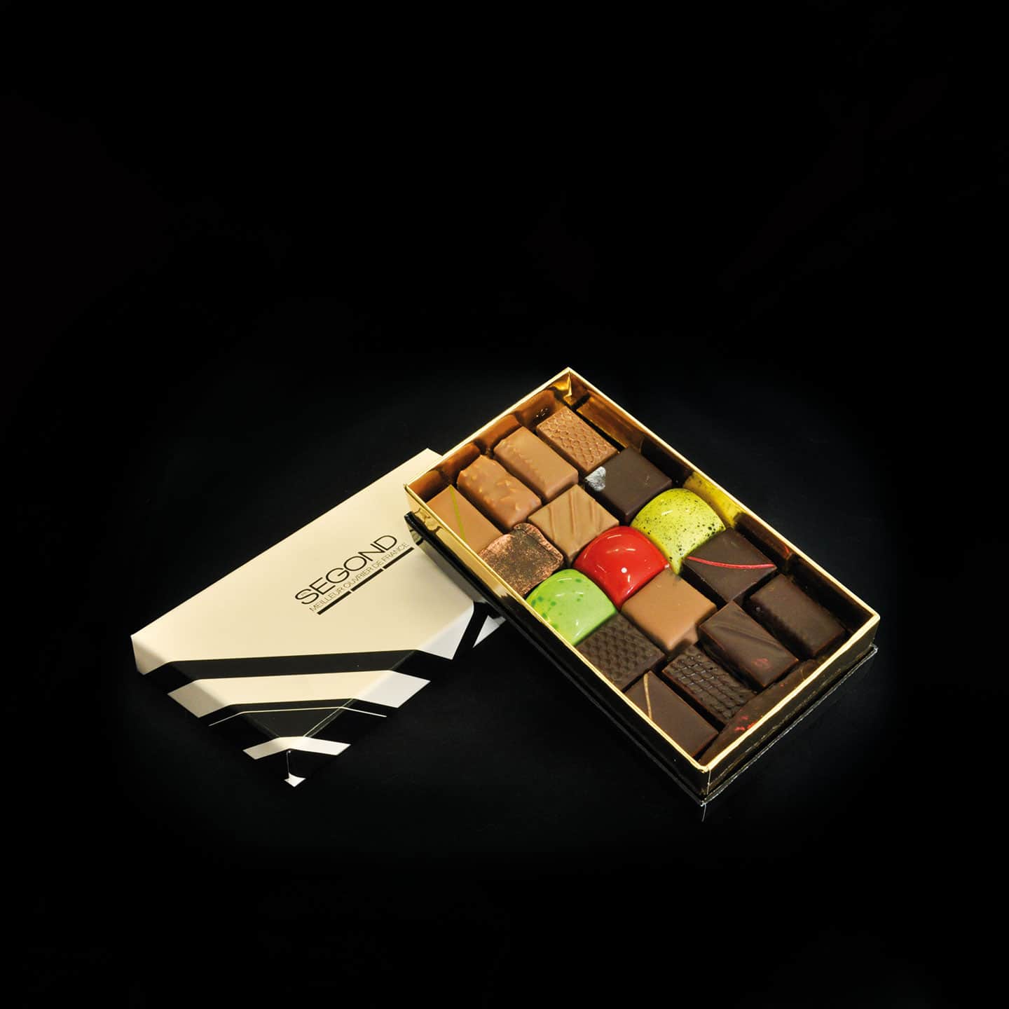 Assortiment Chocolats Noir et Lait 240g