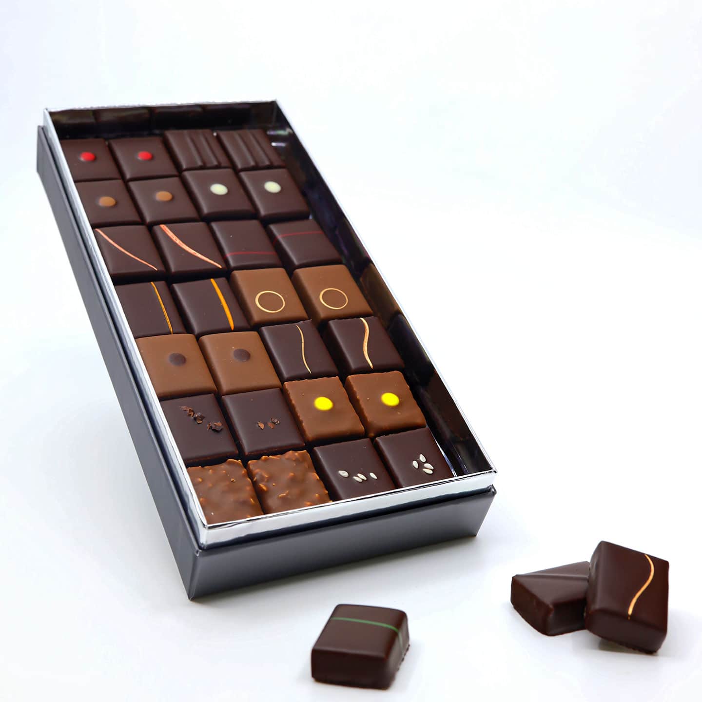 Assortiment Chocolats Noir et Lait 250g - 30 pièces