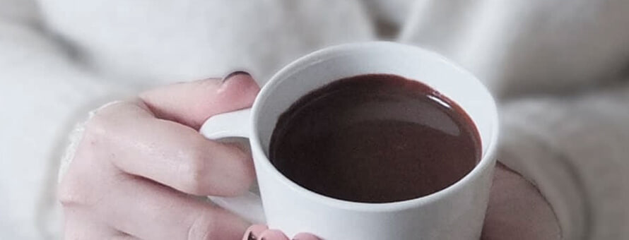 Die besten Kakao-Pulver und Pralinenstücke für Heiße Schokolade und Gebäck