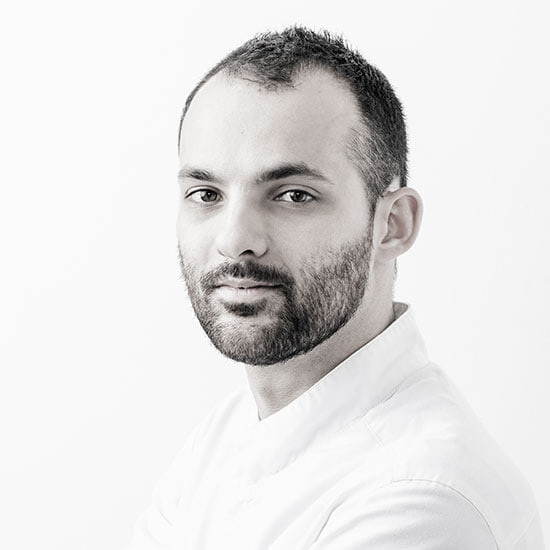 Portrait de Damien Vétault, maître Chocolatier Portrait de Damien Vétault, maître Chocolatier