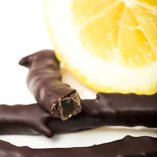 Kandierte Zitrone ummantelt mit Dunkelschokolade 120g Kandierte Zitrone ummantelt mit Dunkelschokolade 120g