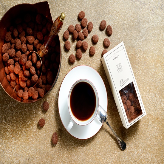 Mandeln mit Provenzalische Dunkelschokolade Demoiselles 180g Mandeln mit Provenzalische Dunkelschokolade Demoiselles 180g