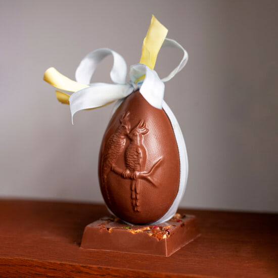 Œuf de Pâques Noir, Garni Perruches 15cm + Coffret de Garniture