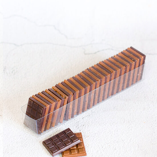 A La Reine Astrid Mini Tablettes Chocolat Noir 64% & Lait 44% Cameroun 200g