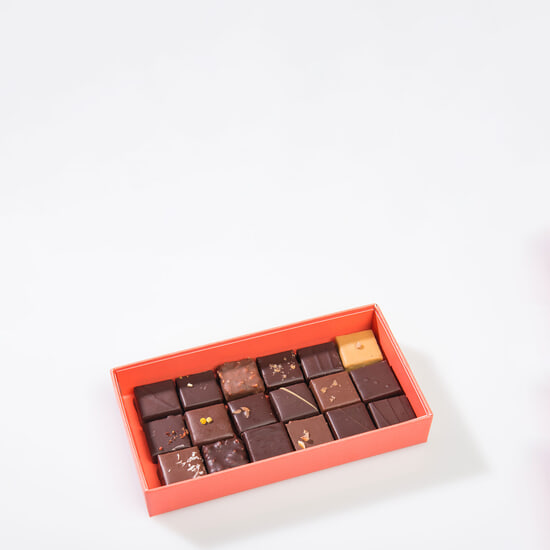 A La Reine Astrid Assortiment Chocolats Noir & Lait 18 chocolats - 120g A La Reine Astrid Assortiment Chocolats Noir & Lait 18 chocolats - 120g