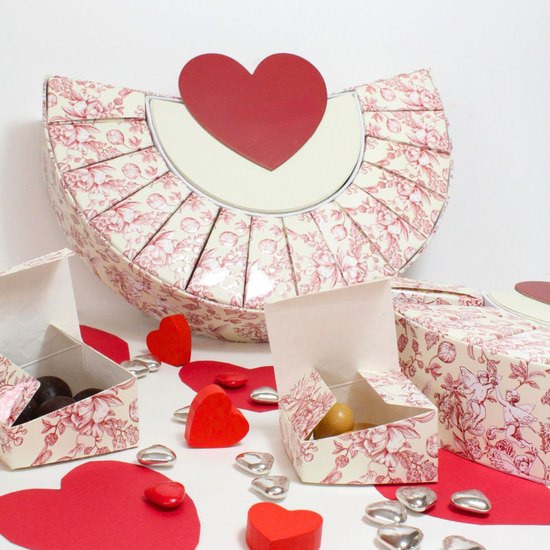 A La Reine Astrid Calendrier de l'Avant Saint-Valentin 15 Cases A La Reine Astrid Calendrier de l'Avant Saint-Valentin 15 Cases