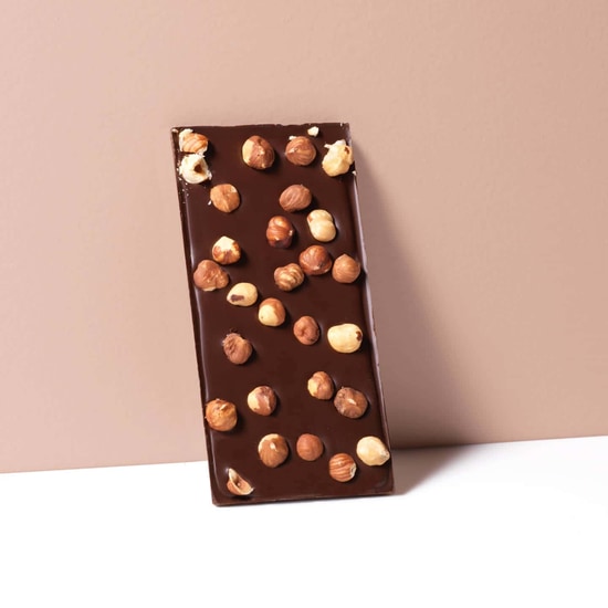 Yver Tablette Chocolat Noir 64% Noisettes 100g Yver Tablette Chocolat Noir 64% Noisettes 100g