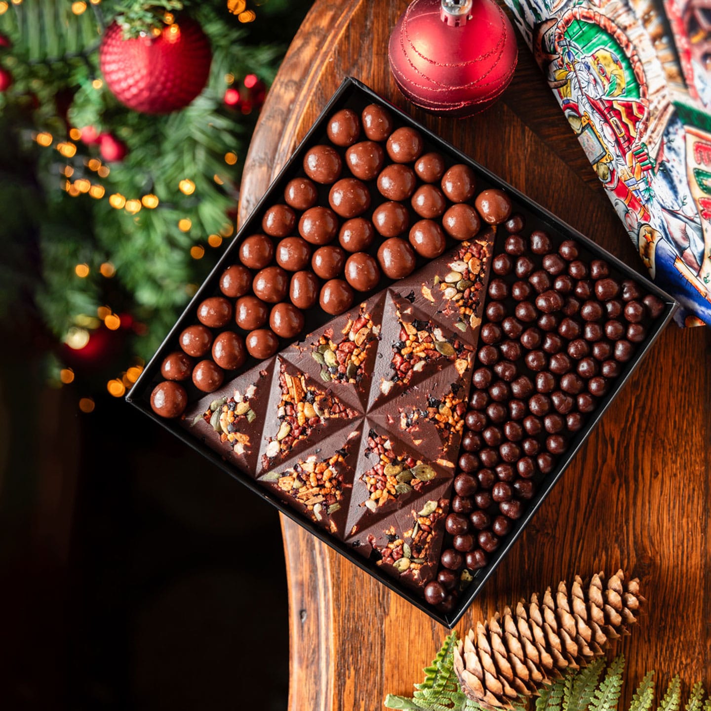 Sapin Chocolat Noir et Gourmandises Noël 2023 220g